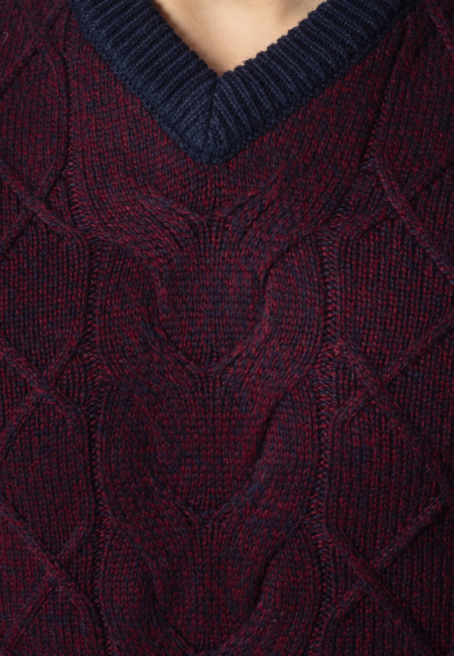 Hatcliffe cable v-neck jumper - Image 7